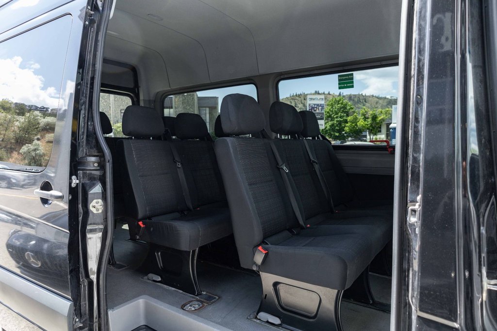 2017 Mercedes-Benz Sprinter 4x4 2500 Passenger 144 High Roof in Kamloops, British Columbia - 17 - w1024h768px