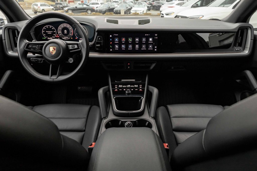2024 Porsche Cayenne AWD in Kamloops, British Columbia - 20 - w1024h768px