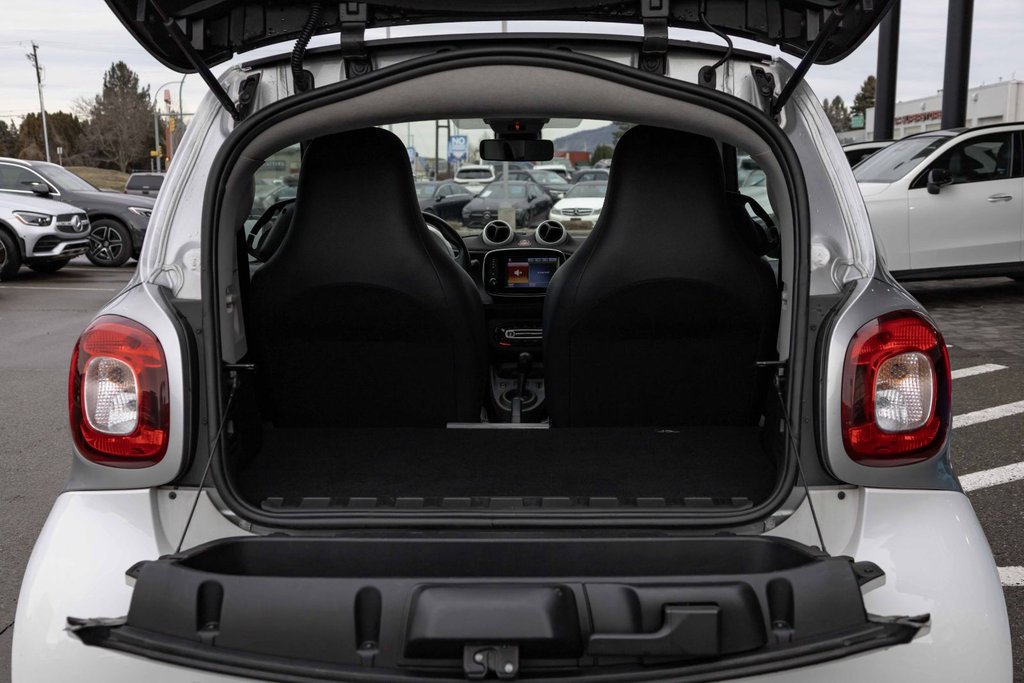 2016 smart fortwo pure cpé in Kamloops, British Columbia - 5 - w1024h768px