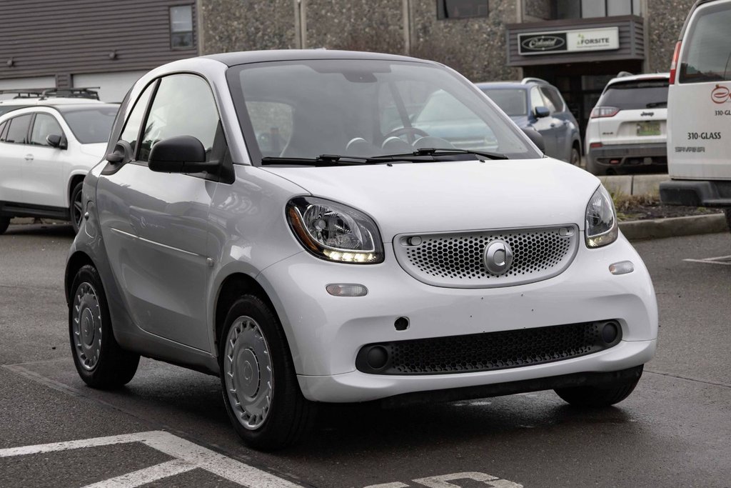 2016 smart fortwo pure cpé in Kamloops, British Columbia - 3 - w1024h768px