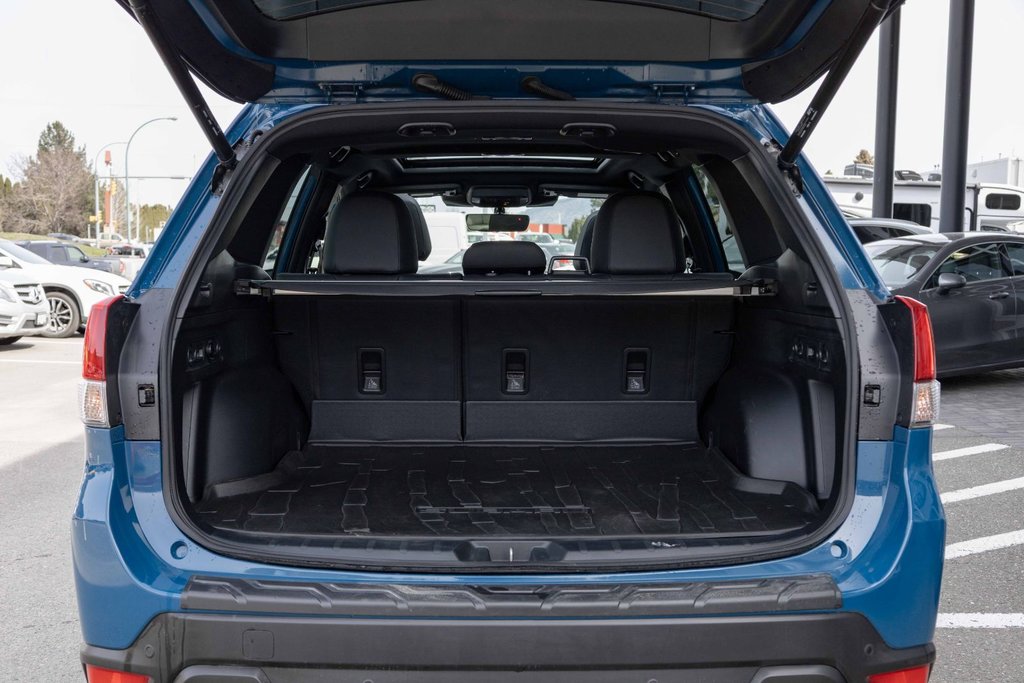 2023 Subaru Forester Wilderness 2.5L CVT in Kamloops, British Columbia - 5 - w1024h768px