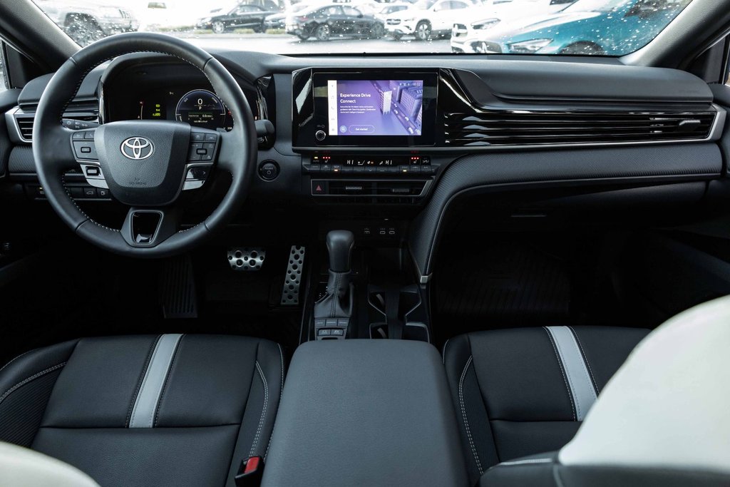 2025 Toyota Camry Hybrid SE FWD in Kamloops, British Columbia - 16 - w1024h768px