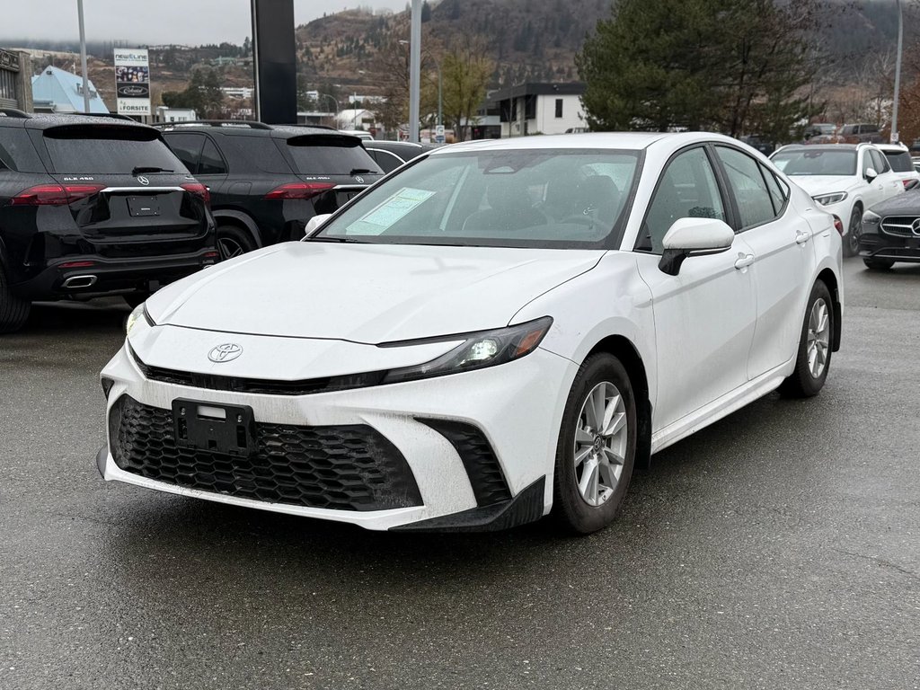 2025 Toyota Camry Hybrid SE FWD in Kamloops, British Columbia - 1 - w1024h768px