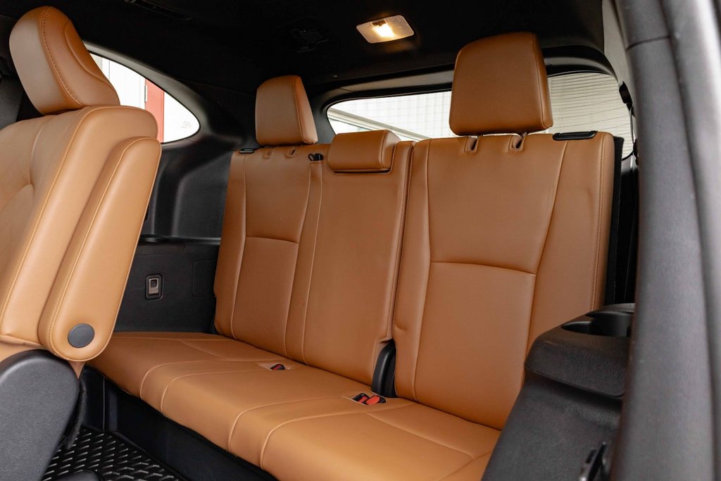 2021 Toyota Highlander hybrid Limited AWD in Kamloops, British Columbia - 22 - w1024h768px