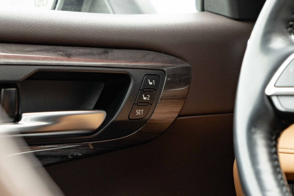 2021 Toyota Highlander hybrid Limited AWD in Kamloops, British Columbia - 11 - w1024h768px