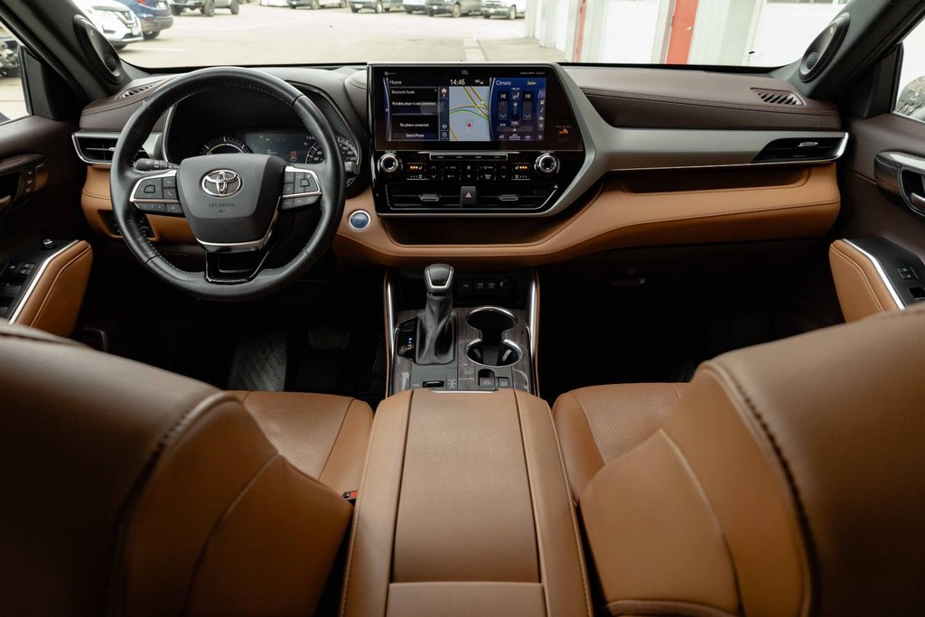 2021 Toyota Highlander hybrid Limited AWD in Kamloops, British Columbia - 19 - w1024h768px