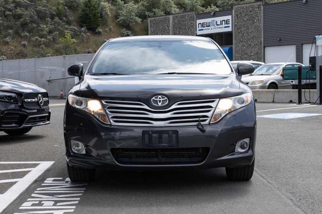 2009 Toyota Venza FWD V6 in Kamloops, British Columbia - 2 - w1024h768px