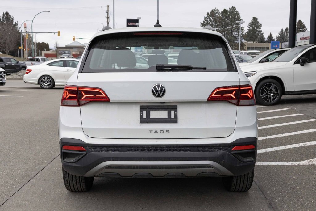 2024 Volkswagen Taos Trendline FWD in Kamloops, British Columbia - 4 - w1024h768px