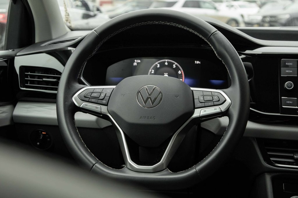 2024 Volkswagen Taos Trendline FWD in Kamloops, British Columbia - 11 - w1024h768px