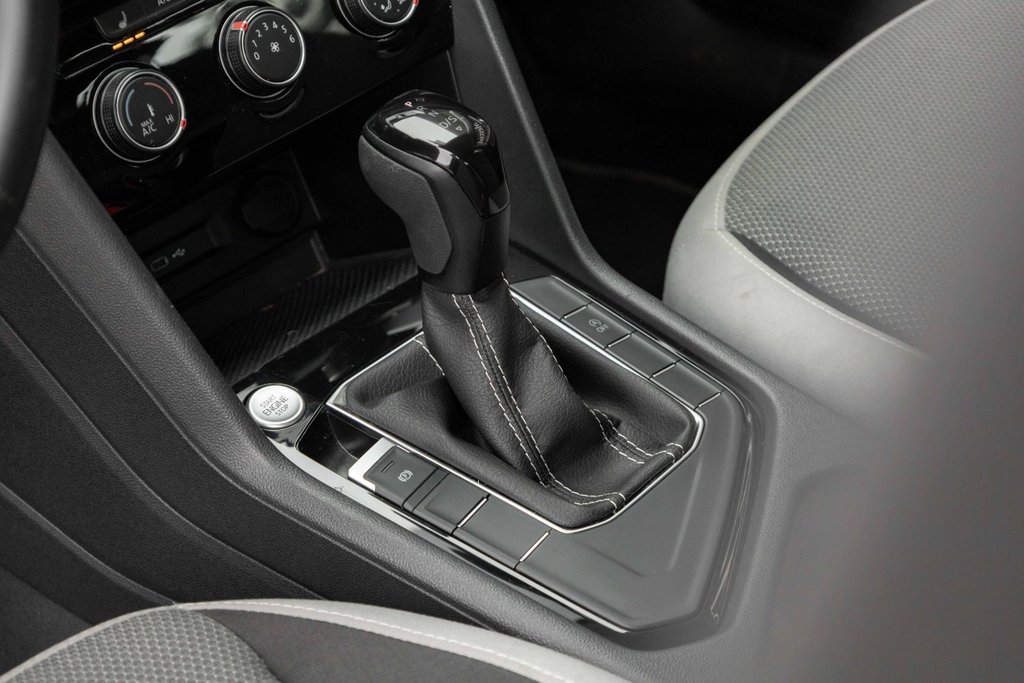 2024 Volkswagen Taos Trendline FWD in Kamloops, British Columbia - 14 - w1024h768px