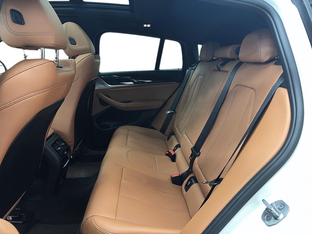 2022 BMW X4 in Quebec, Quebec - 9 - w1024h768px