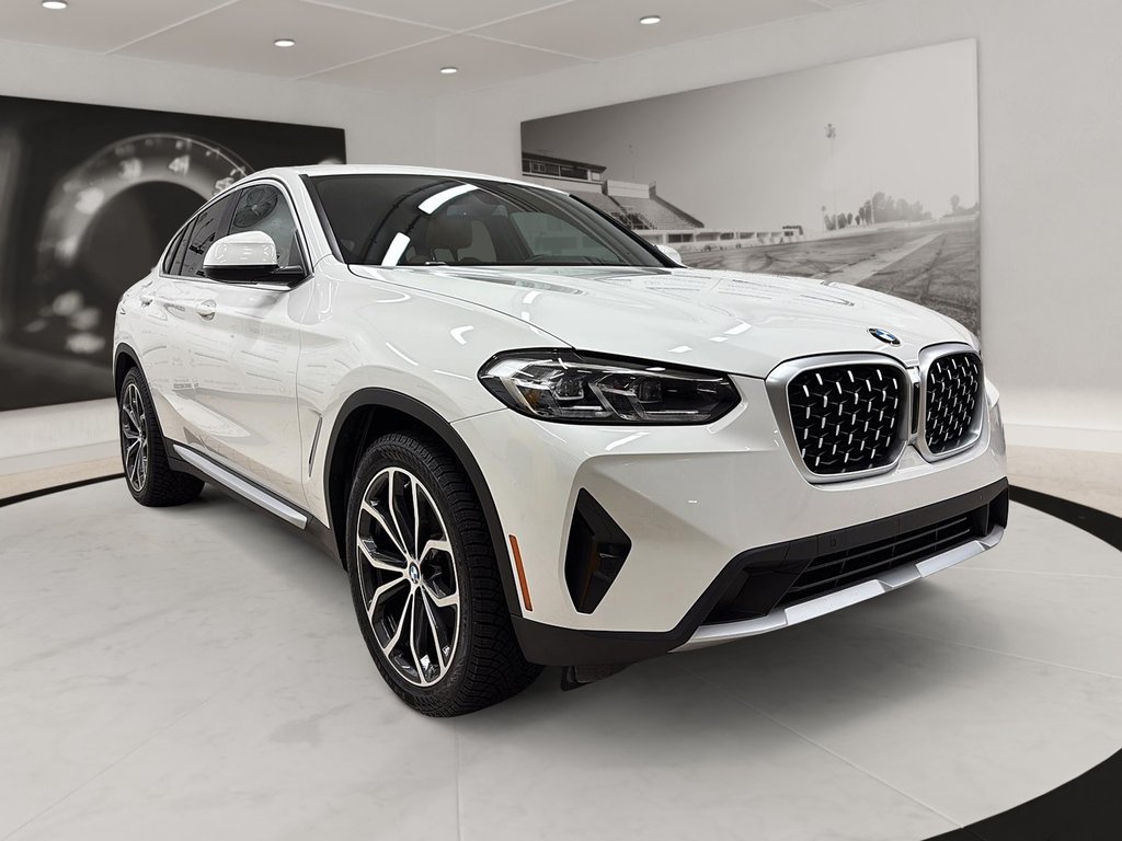 2022 BMW X4 in Quebec, Quebec - 3 - w1024h768px