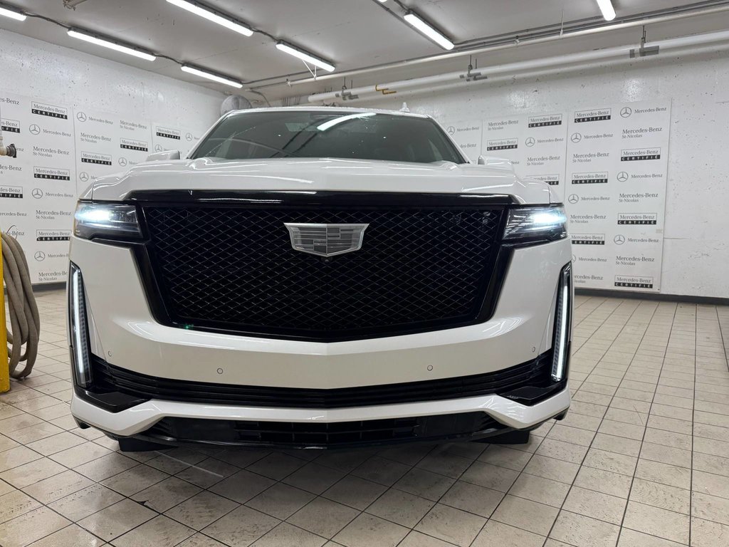 2023 Cadillac Escalade ESV in Quebec, Quebec - 3 - w1024h768px