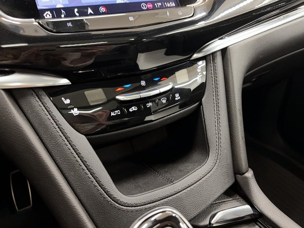 2021 Cadillac XT6 in Quebec, Quebec - 17 - w1024h768px