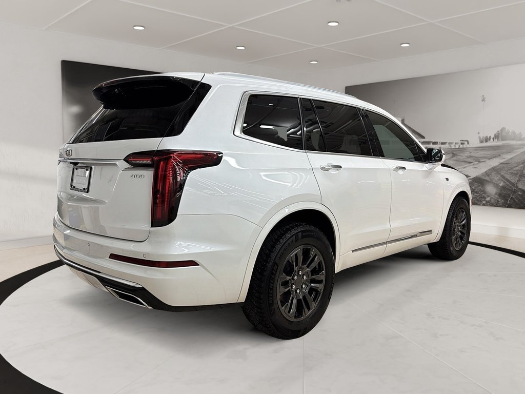 2021 Cadillac XT6 in Quebec, Quebec - 3 - w1024h768px