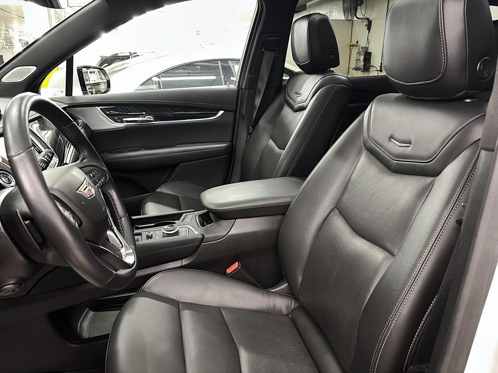 2021 Cadillac XT6 in Quebec, Quebec - 8 - w1024h768px