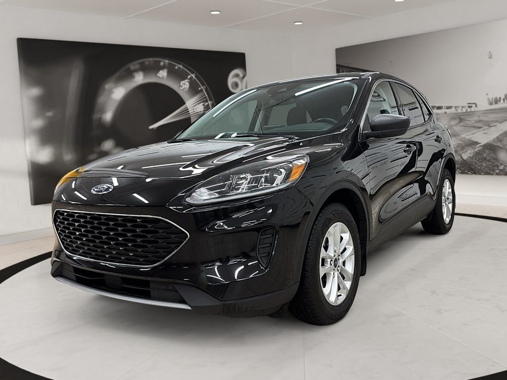 Ford Escape  2022 à Québec, Québec - 1 - w1024h768px