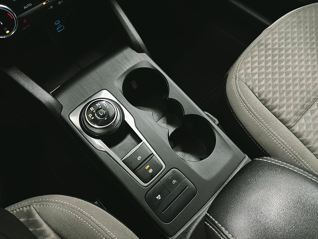 Ford Escape  2022 à Québec, Québec - 14 - w1024h768px