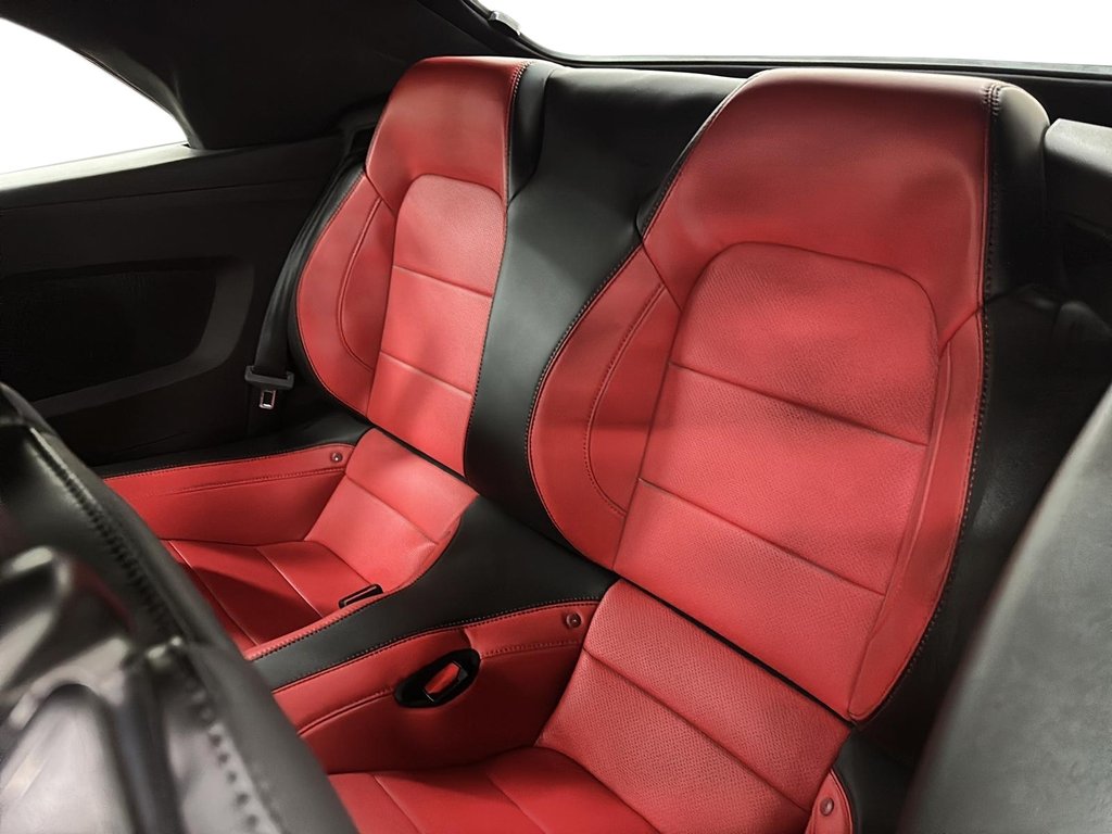 2022 Ford Mustang in Quebec, Quebec - 8 - w1024h768px