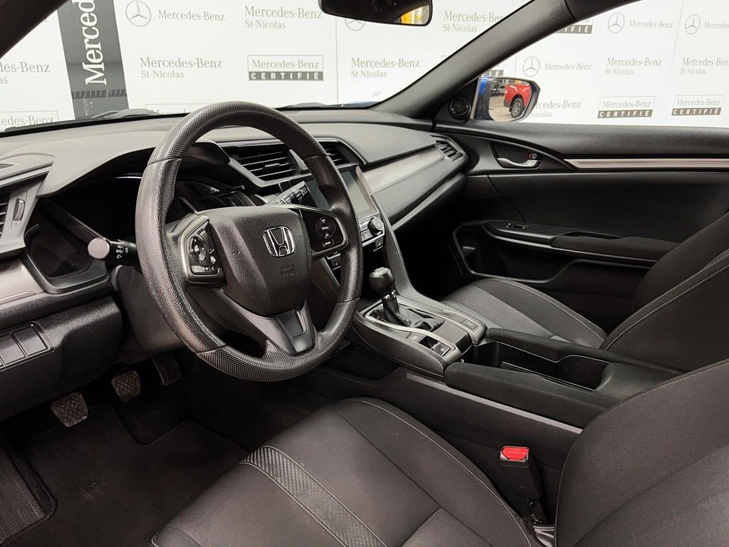 2017 Honda Civic Hatchback in Quebec, Quebec - 8 - w1024h768px