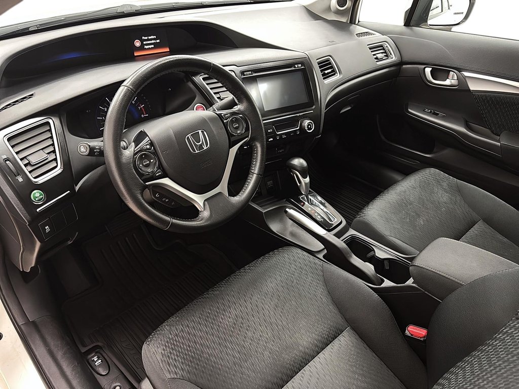 Honda Civic Sedan  2015 à Québec, Québec - 10 - w1024h768px