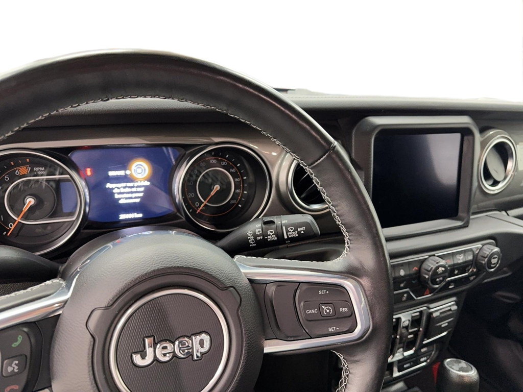 2023 Jeep Wrangler in Quebec, Quebec - 6 - w1024h768px