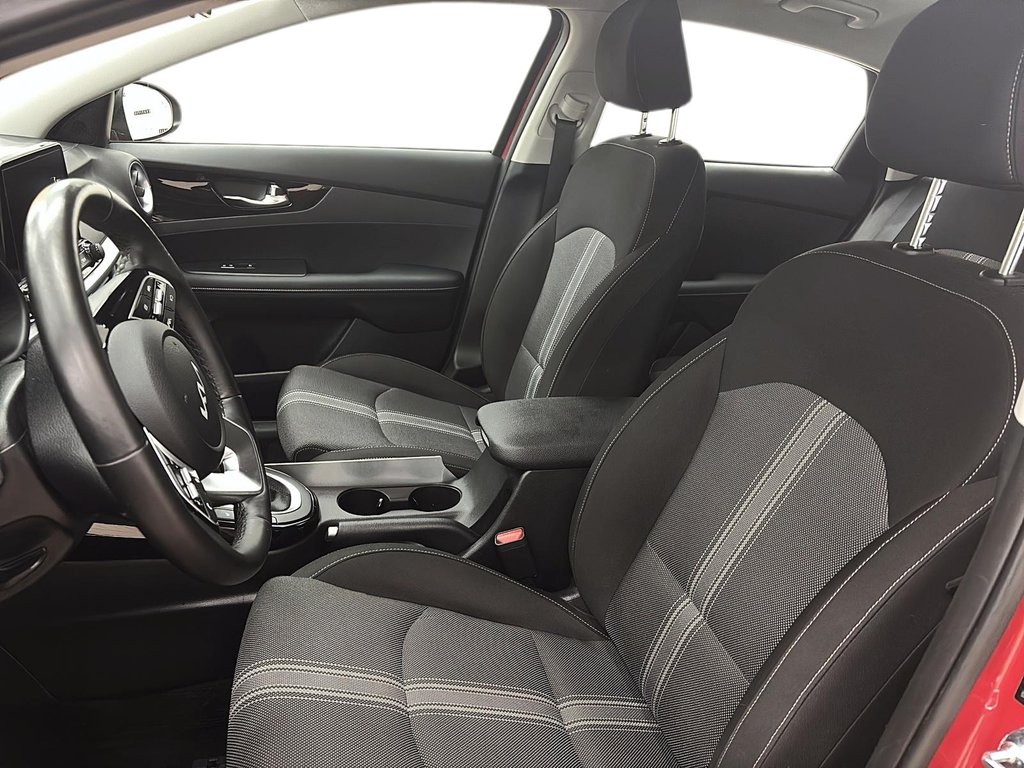2023 Kia Forte5 in Quebec, Quebec - 9 - w1024h768px