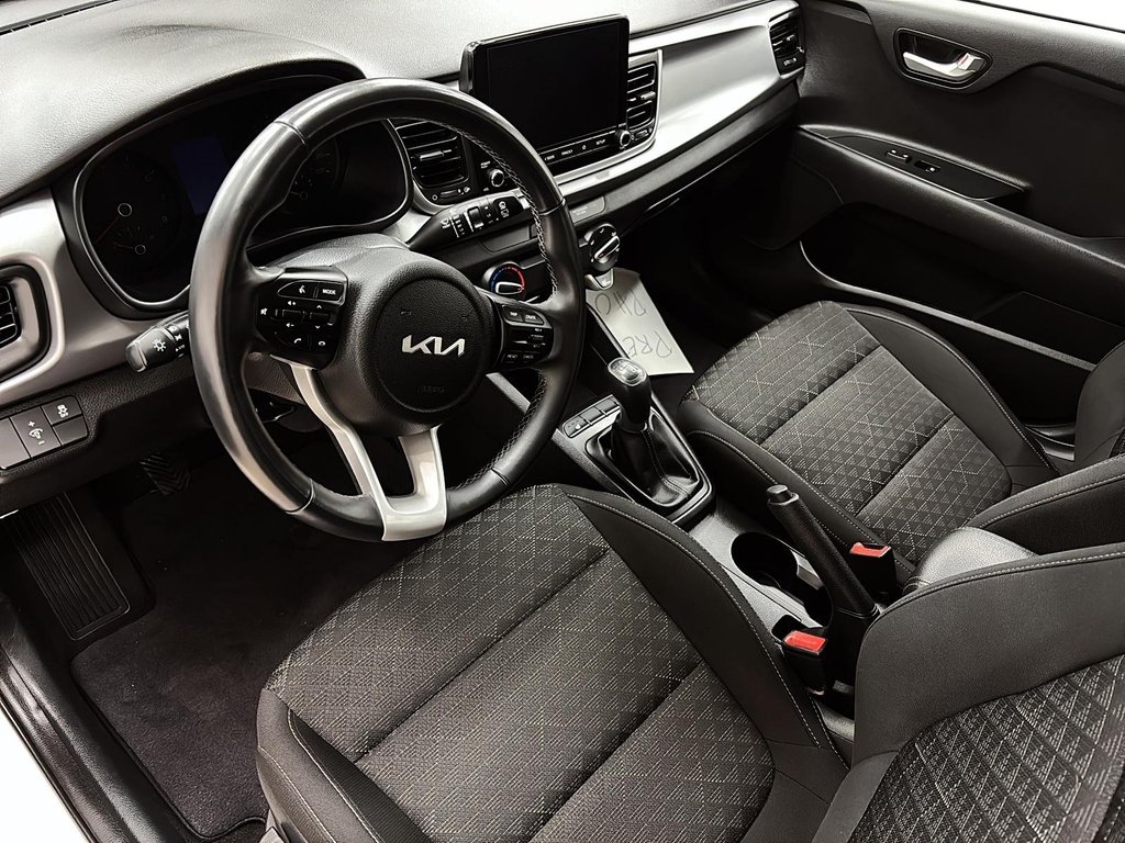 Kia Rio 5-door  2022 à Québec, Québec - 11 - w1024h768px