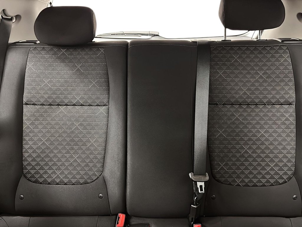 Kia Rio 5-door  2022 à Québec, Québec - 18 - w1024h768px