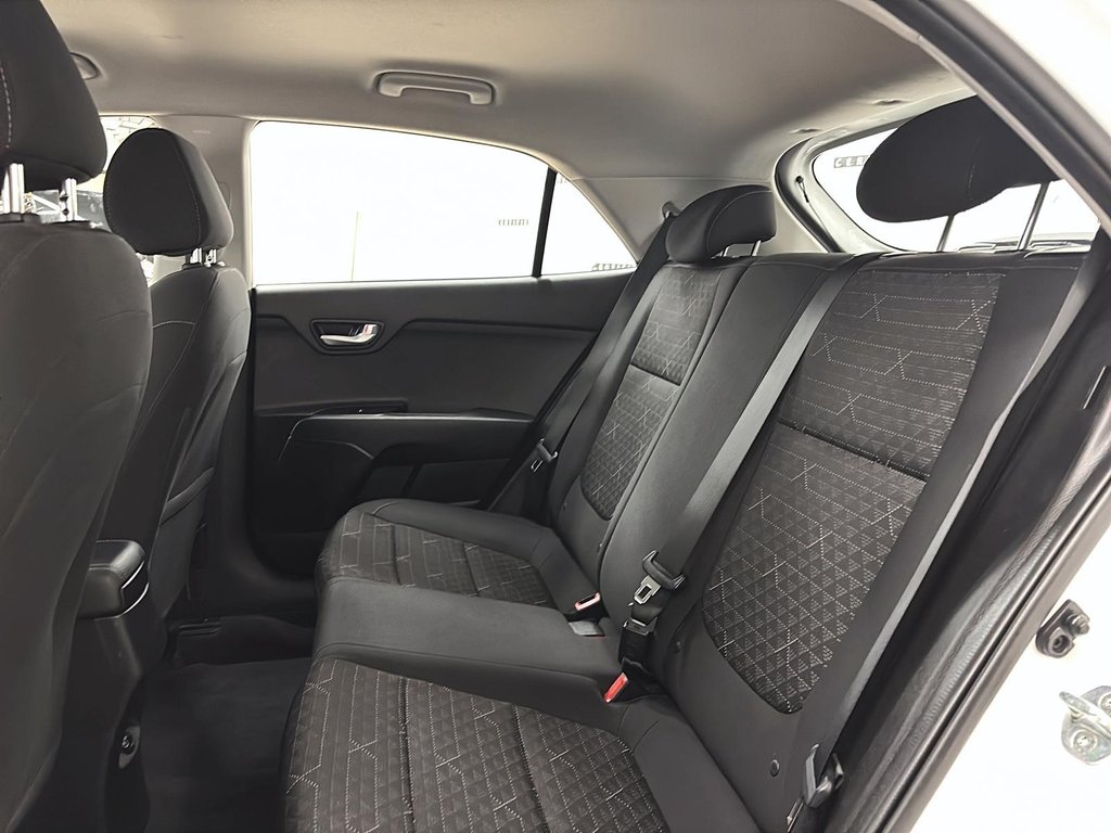 Kia Rio 5-door  2022 à Québec, Québec - 8 - w1024h768px