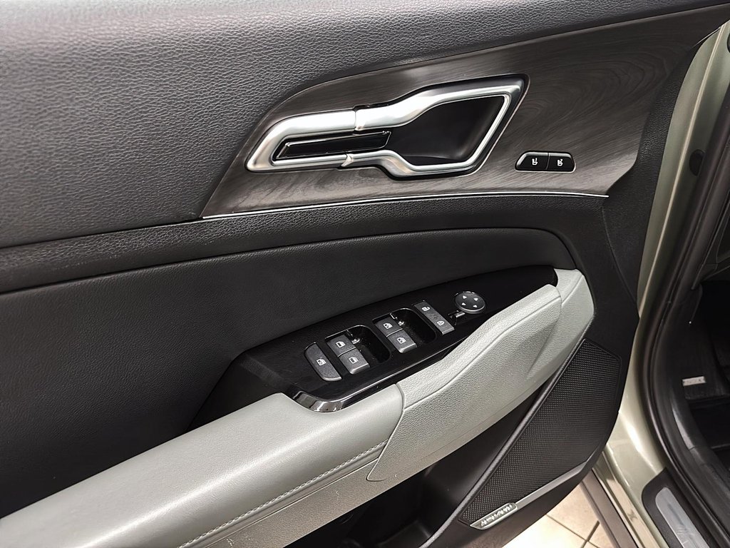 2023 Kia Sportage in Quebec, Quebec - 8 - w1024h768px
