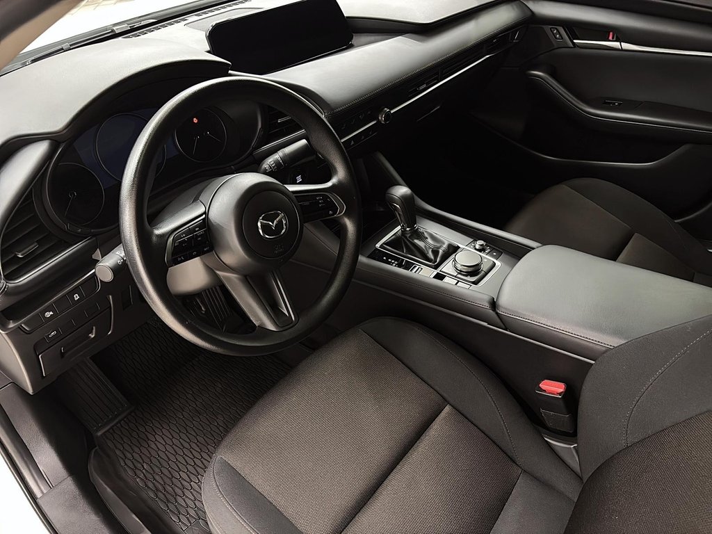 2024 Mazda 3 in Quebec, Quebec - 10 - w1024h768px