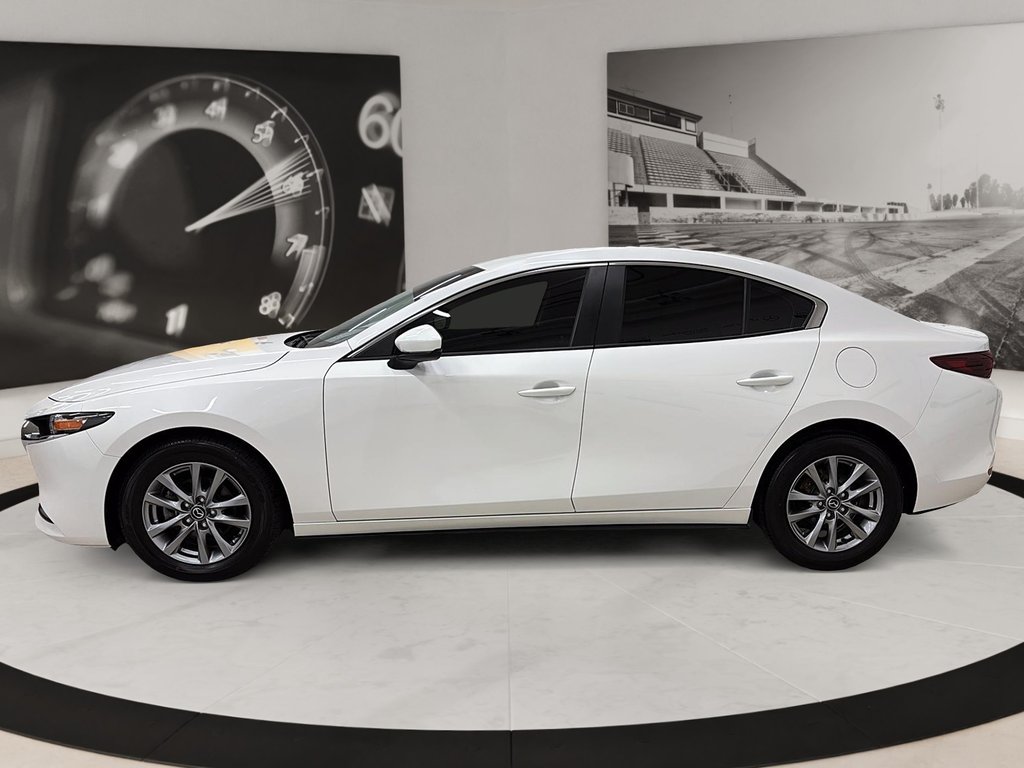 2024 Mazda 3 in Quebec, Quebec - 7 - w1024h768px