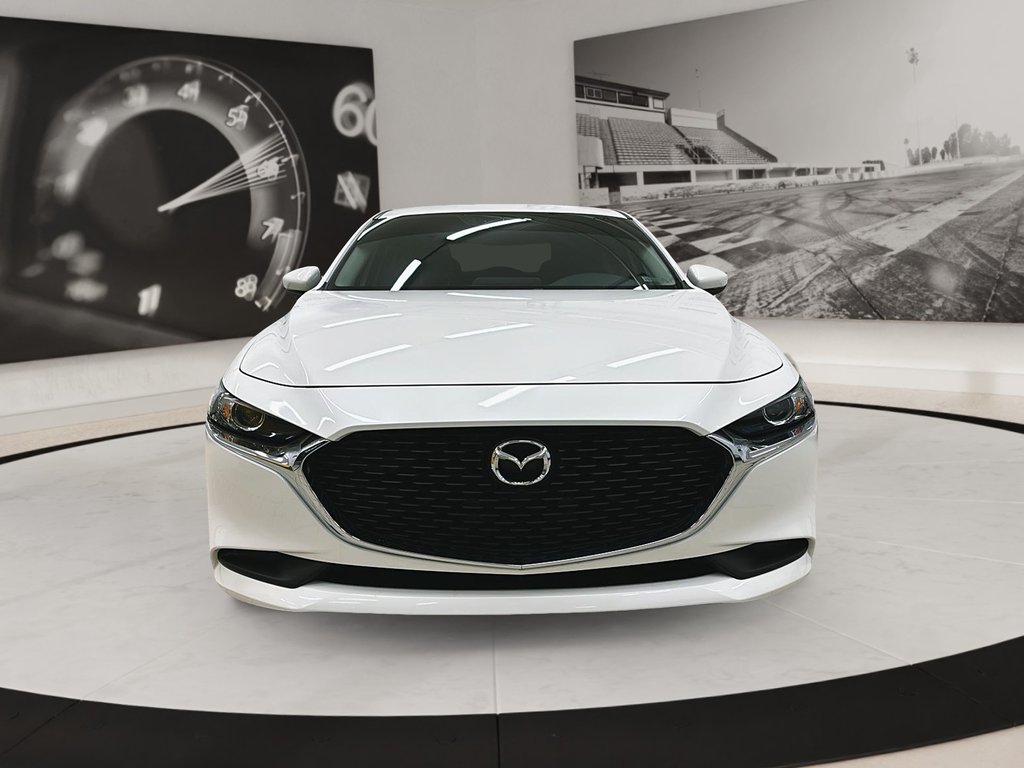 2024 Mazda 3 in Quebec, Quebec - 2 - w1024h768px