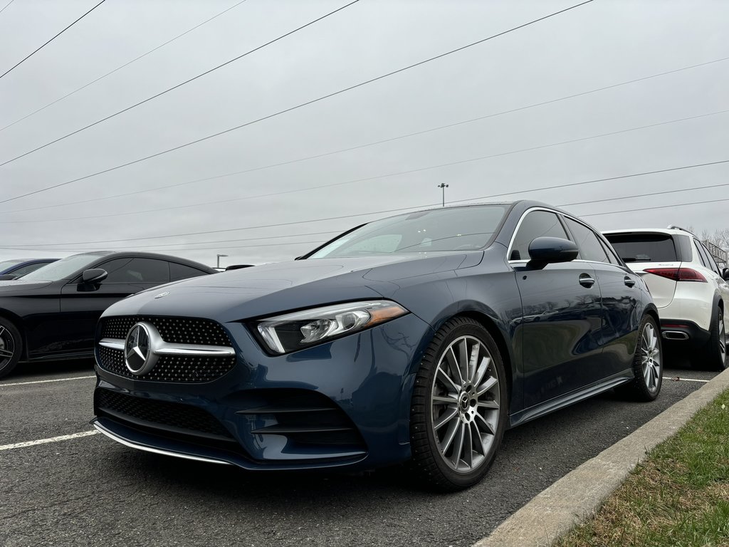 Mercedes-Benz A-Class  2022 à Québec, Québec - 1 - w1024h768px