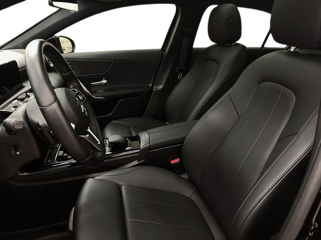 Mercedes-Benz A-Class  2022 à Québec, Québec - 10 - w1024h768px