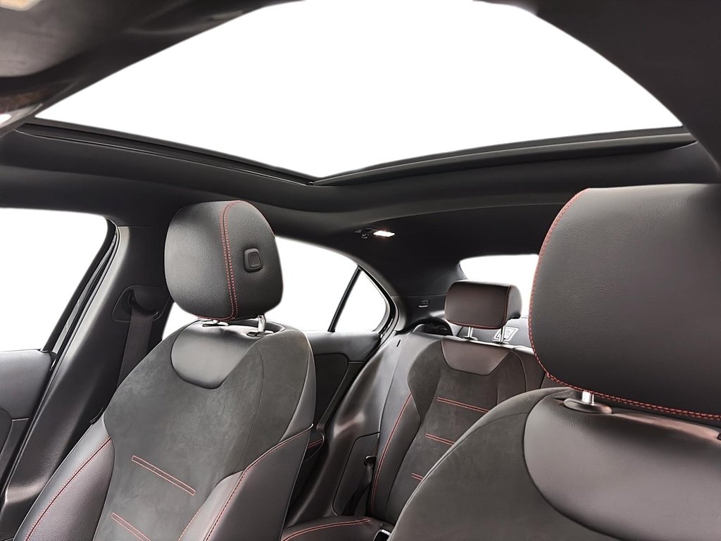 Mercedes-Benz A-Class  2022 à Québec, Québec - 12 - w1024h768px