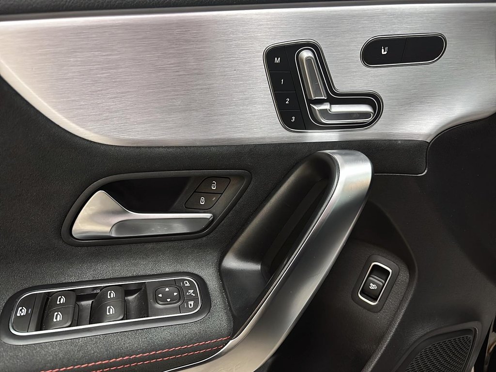 Mercedes-Benz A-Class  2022 à Québec, Québec - 9 - w1024h768px