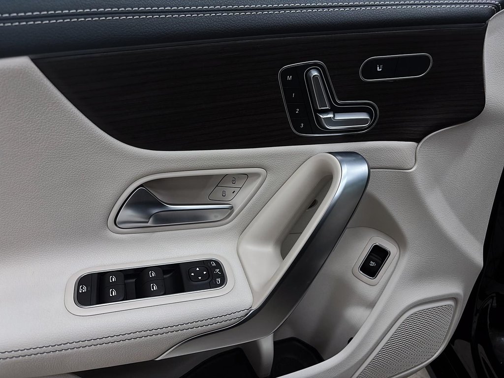2025 Mercedes-Benz CLA in Quebec, Quebec - 8 - w1024h768px