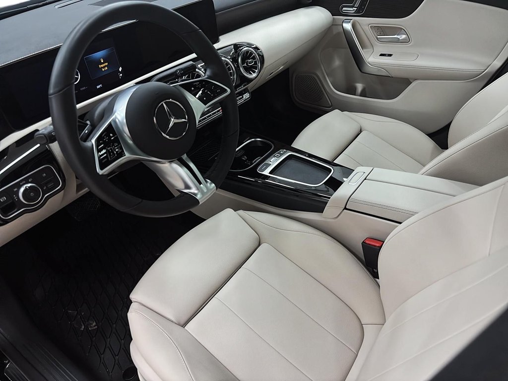2025 Mercedes-Benz CLA in Quebec, Quebec - 10 - w1024h768px