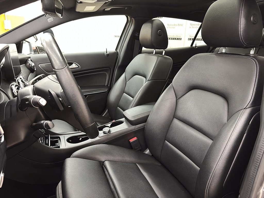 Mercedes-Benz GLA  2018 à Québec, Québec - 10 - w1024h768px