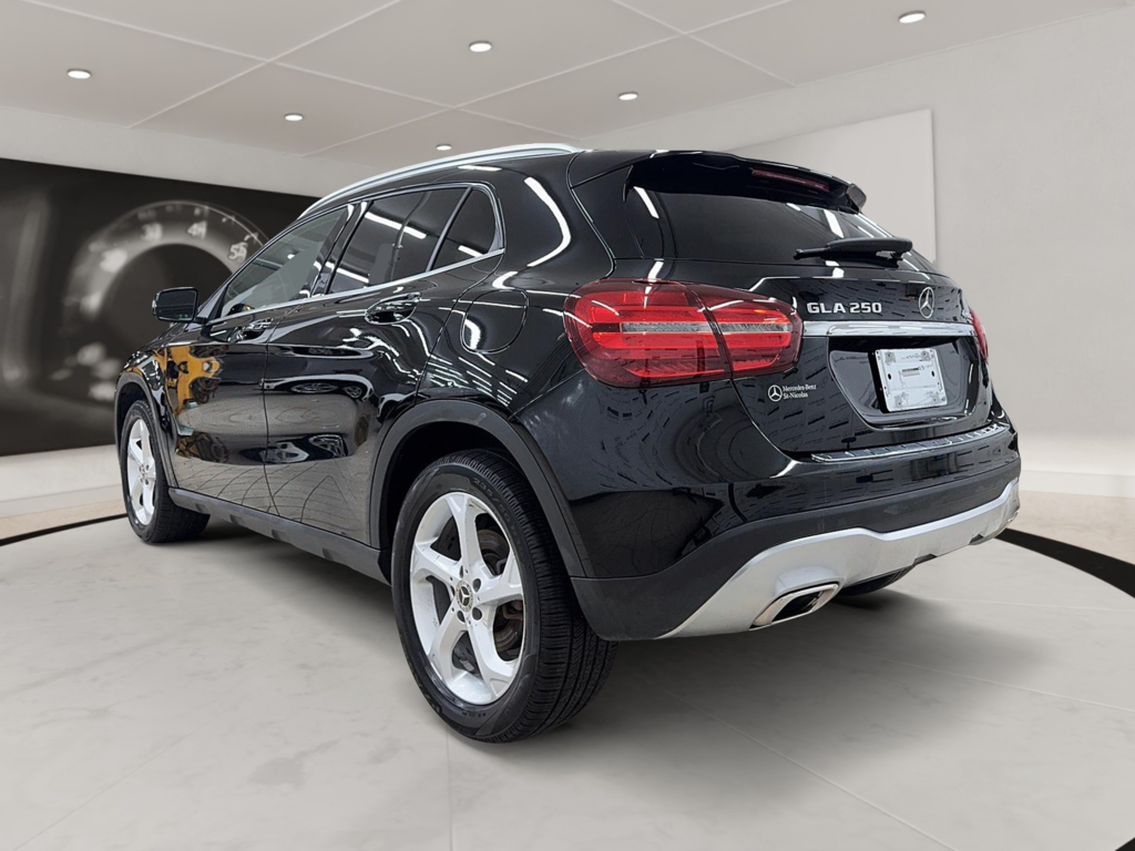 Mercedes-Benz GLA  2020 à Québec, Québec - 4 - w1024h768px