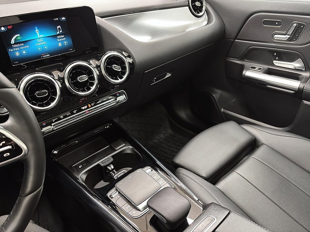 Mercedes-Benz GLA  2021 à Québec, Québec - 14 - w1024h768px