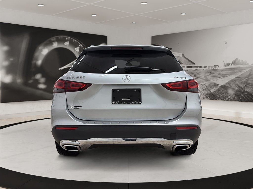Mercedes-Benz GLA  2021 à Québec, Québec - 5 - w1024h768px