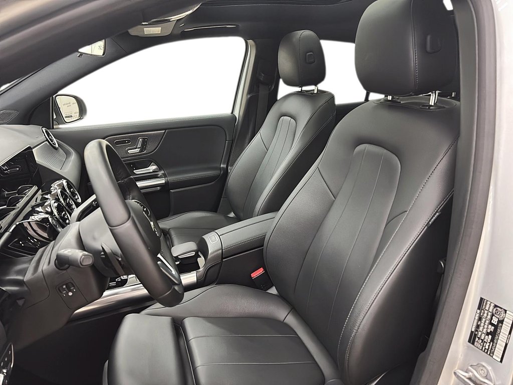 Mercedes-Benz GLA  2021 à Québec, Québec - 9 - w1024h768px