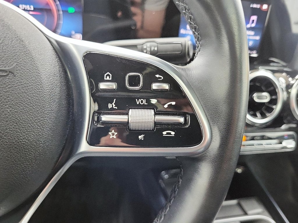 2022 Mercedes-Benz GLA in Quebec, Quebec - 16 - w1024h768px