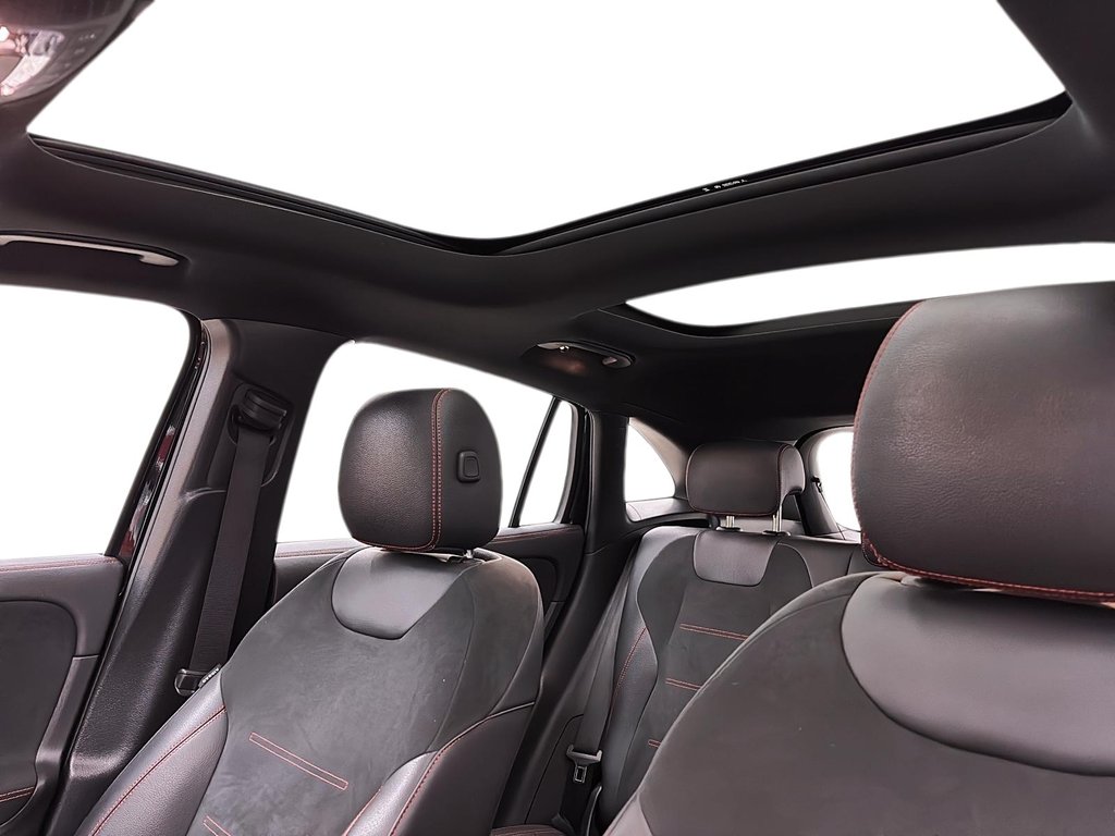 2022 Mercedes-Benz GLA in Quebec, Quebec - 12 - w1024h768px