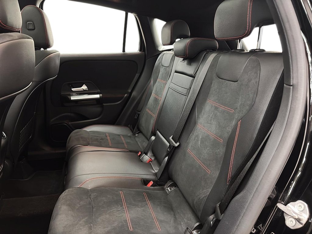 2022 Mercedes-Benz GLA in Quebec, Quebec - 8 - w1024h768px