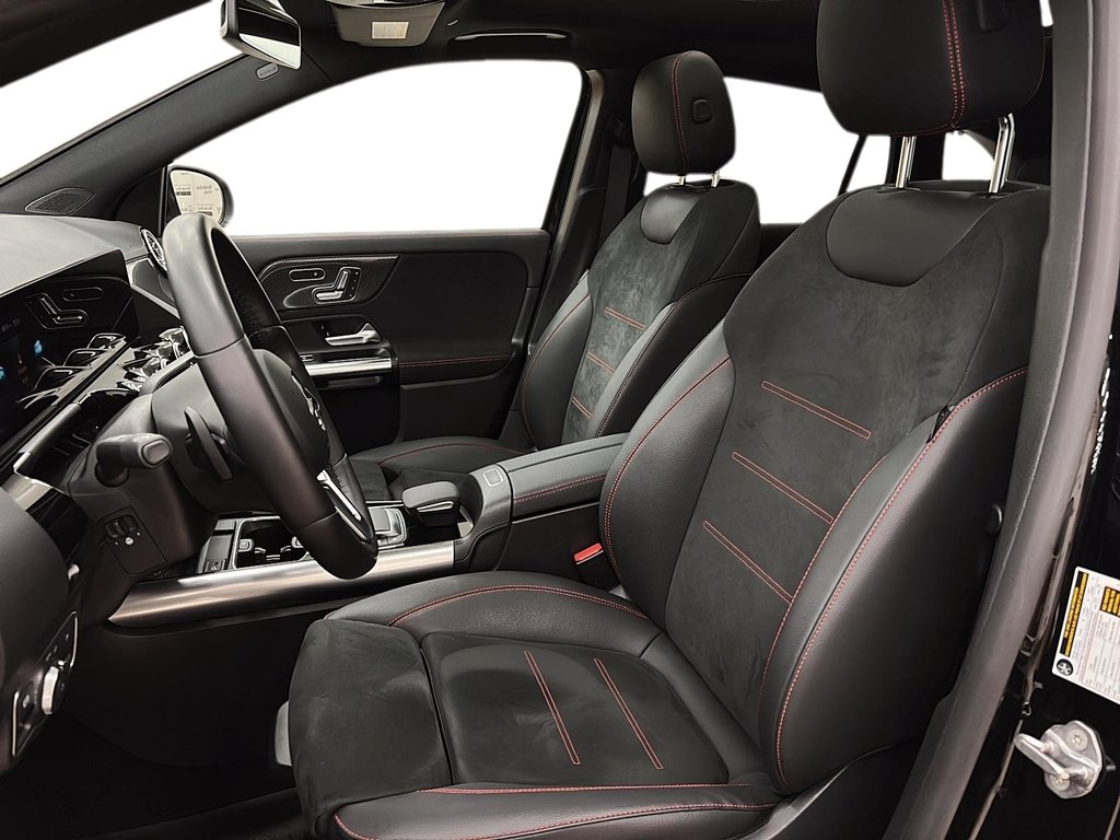 Mercedes-Benz GLA  2023 à Québec, Québec - 9 - w1024h768px