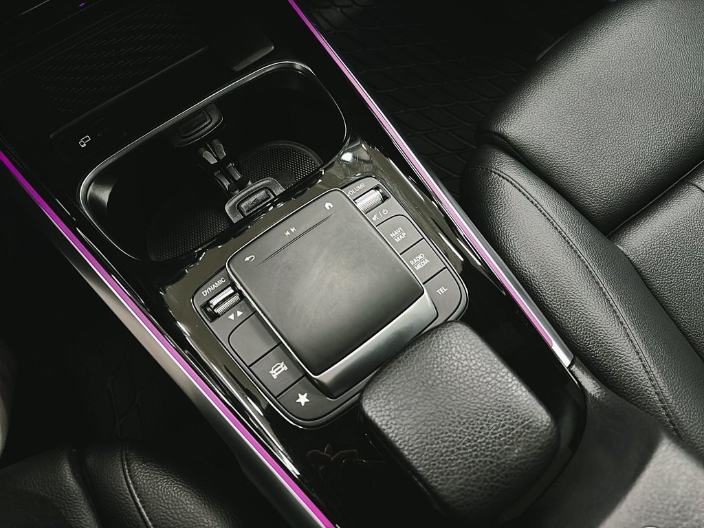 Mercedes-Benz GLB  2021 à Québec, Québec - 10 - w1024h768px